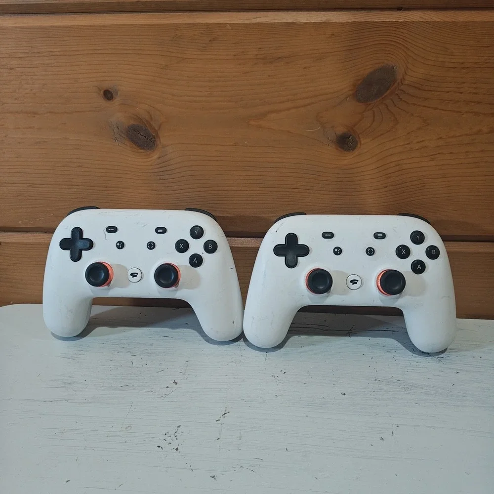 2x Google Stadia H2B White & Green‎ Wired, Wireless Premiere Edition Controllers